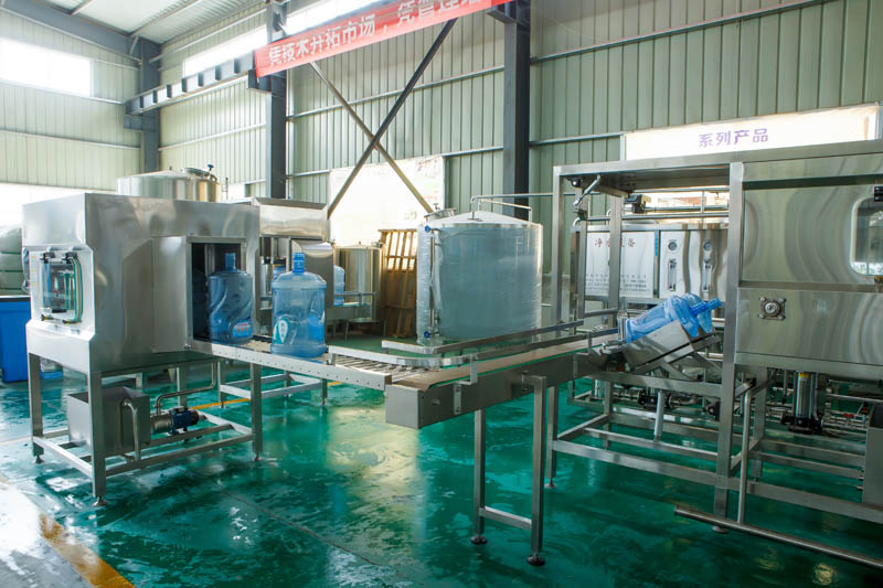 桶装水设备